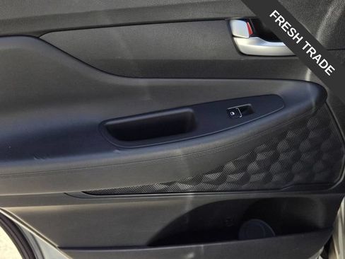 Used 2020 Hyundai Santa Fe SE FWD image 11