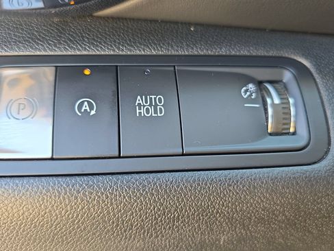 Used 2025 Chevrolet Equinox LT w/ Convenience Package II FWD image 26