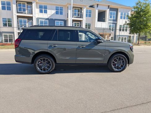 Certified 2025 Ford Expedition Platinum w/ Stealth Performance Package AWD/4WD image 3