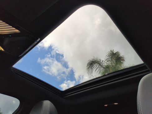 Certified 2023 BMW i4 eDrive35 image 28