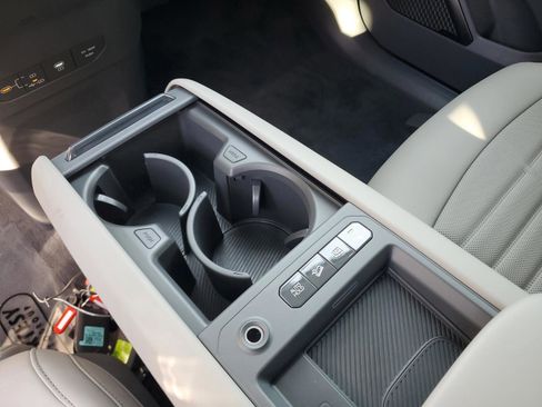 New 2026 Kia EV9 Land image 13