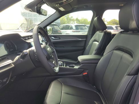 New 2026 Jeep Grand Cherokee Limited RWD image 10