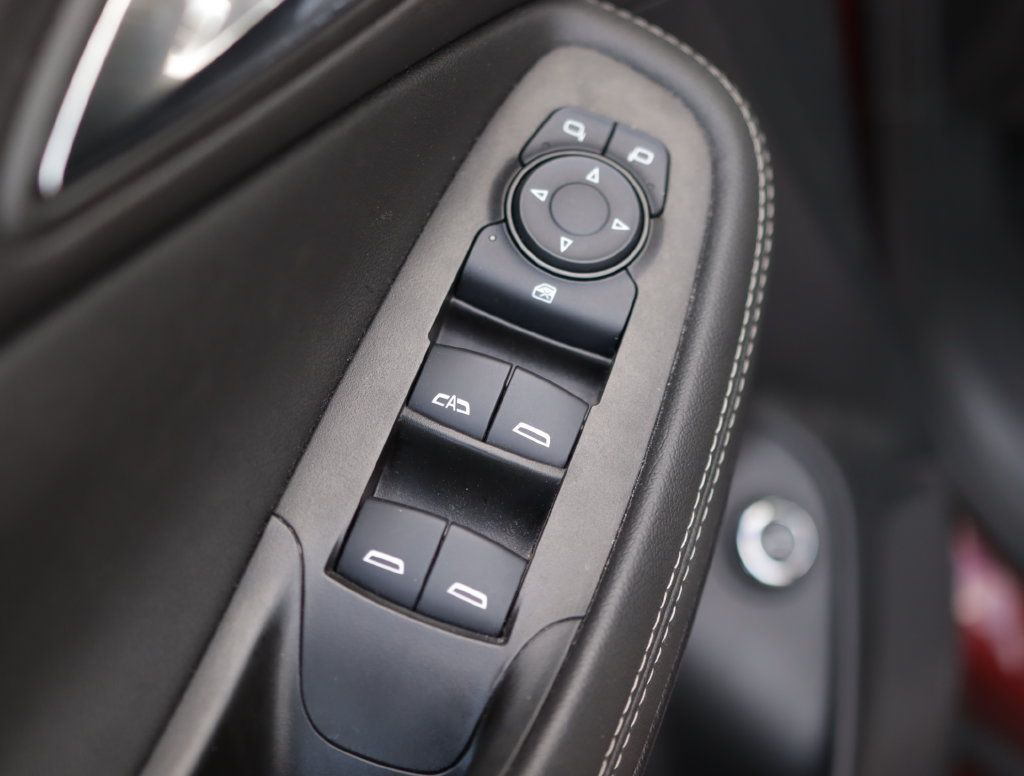 Used 2023 Buick Encore GX Select w/ Sport Touring Package FWD image 23