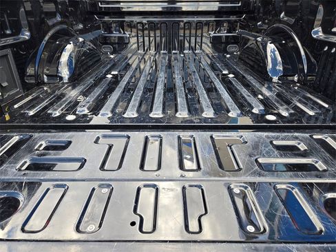 Used 2023 Ford F150 Lariat w/ Equipment Group 502A High image 29