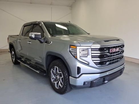 Used 2024 GMC Sierra 1500 SLT w/ SLT Premium Plus Package AWD/4WD image 1