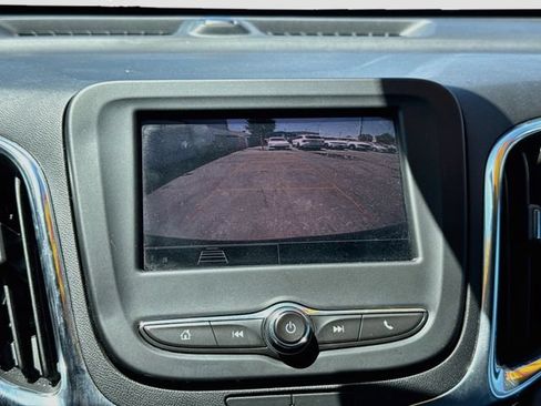 Used 2024 Chevrolet Equinox LS FWD image 13