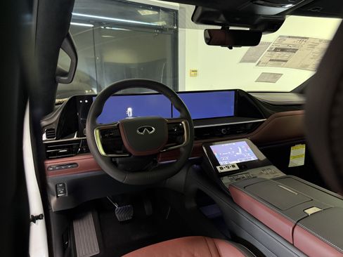 New 2026 INFINITI QX80 Autograph w/ Premium Cargo Package image 18