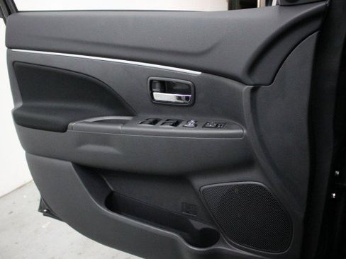 New 2026 Mitsubishi Outlander Sport LE image 15