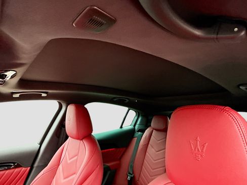 New 2025 Maserati Grecale Modena image 28