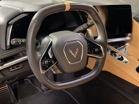 Used 2022 Chevrolet Corvette Stingray Preferred Cpe w/ Battery Protection Package RWD image 16