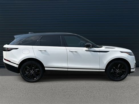 Certified 2025 Land Rover Range Rover Velar Dynamic SE image 4