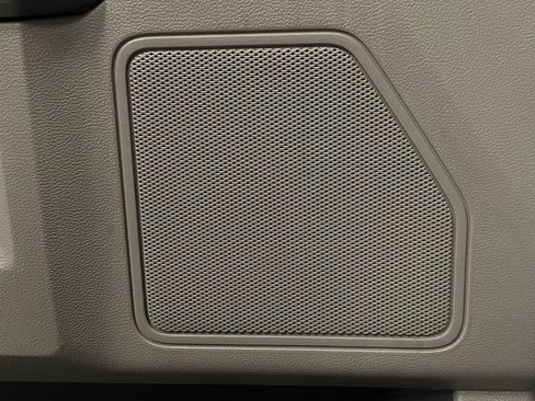 Used 2020 Ford F150 XLT w/ Equipment Group 302A Luxury AWD/4WD image 15