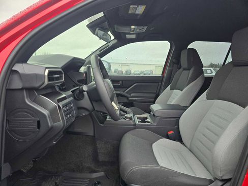 Certified 2025 Toyota 4Runner TRD Off-Road image 22