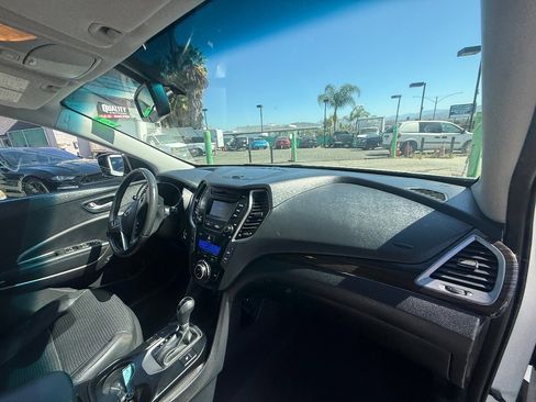 Used 2015 Hyundai Santa Fe Sport 2.0T FWD image 17