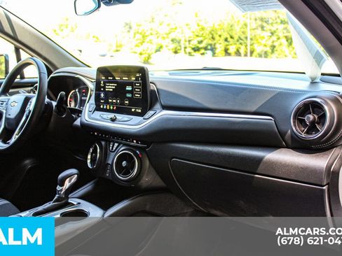 Used 2025 Chevrolet Blazer LT FWD image 24