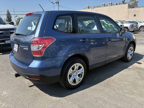 Used 2014 Subaru Forester 2.5i AWD/4WD image 2