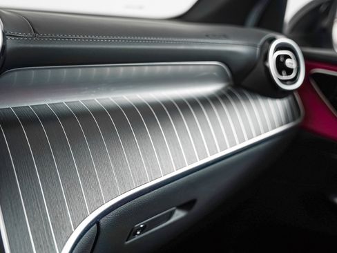 Certified 2024 Mercedes-Benz GLC 300 4MATIC image 19