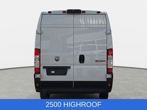 Used 2022 RAM ProMaster 2500 w/ Premium Convenience Group FWD image 6