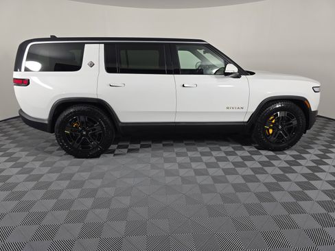 Used 2023 Rivian R1S Adventure AWD/4WD image 6