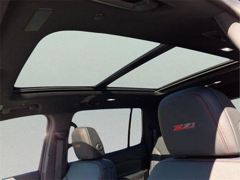 New 2026 Chevrolet Traverse Z71 w/ Driver Confidence Package image 20