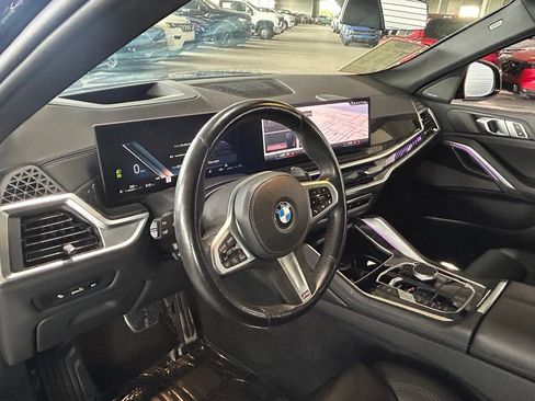 Used 2025 BMW X6 xDrive40i AWD/4WD image 11