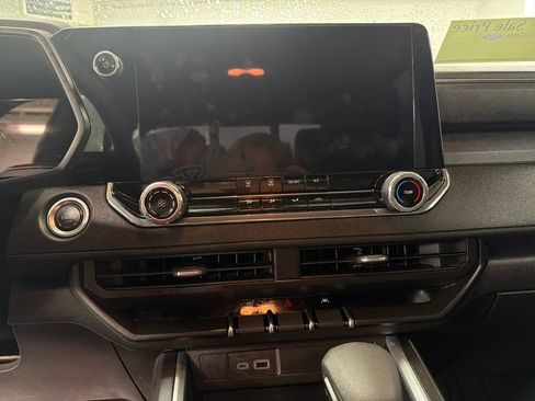 Used 2024 Chevrolet Colorado Trail Boss w/ Advanced Trailering Package image 22