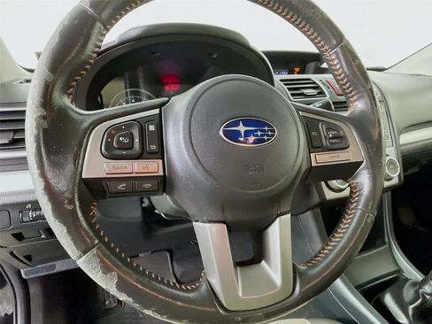 Used 2016 Subaru Crosstrek 2.0i Premium image 14