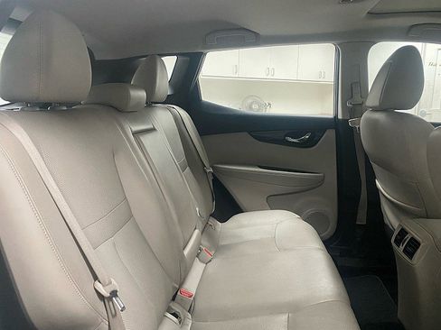 Used 2018 Nissan Rogue Sport SL w/ SL Premium Package image 15