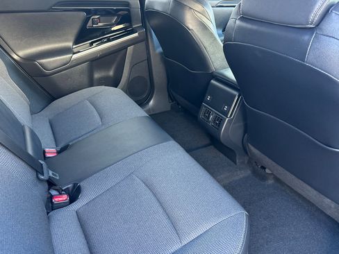 Used 2024 Toyota bZ4X FWD image 18