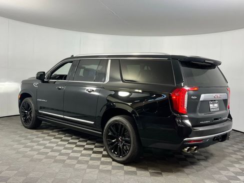 Used 2021 GMC Yukon XL Denali image 8