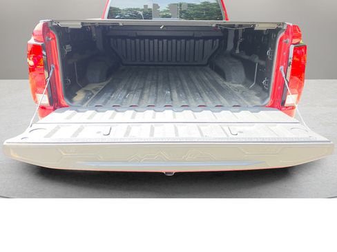 Used 2025 Chevrolet Colorado Trail Boss AWD/4WD image 14