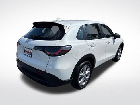 Certified 2025 Honda HR-V LX image 5