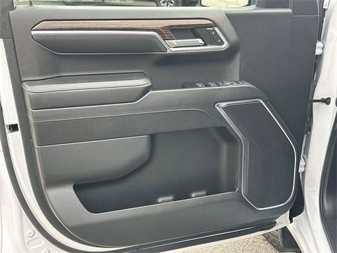 Used 2023 GMC Sierra 1500 Elevation image 21