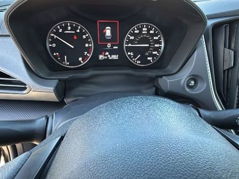 Used 2024 Subaru Crosstrek 2.0i Premium AWD/4WD image 19
