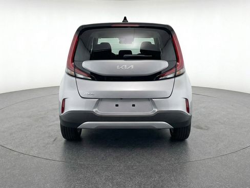 Used 2025 Kia Soul LX w/ LX Technology Package FWD image 7