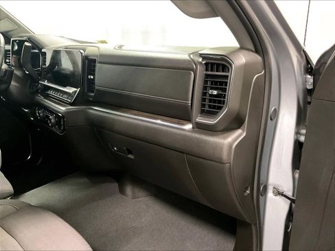 Used 2024 Chevrolet Silverado 1500 LT image 13