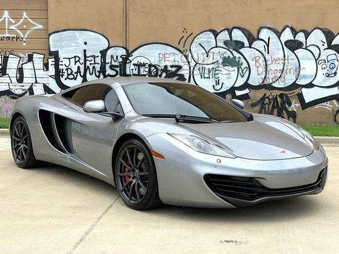 Used 2012 McLaren MP4-12C Base image 13