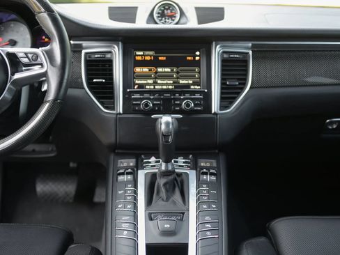 Used 2015 Porsche Macan S AWD/4WD image 64