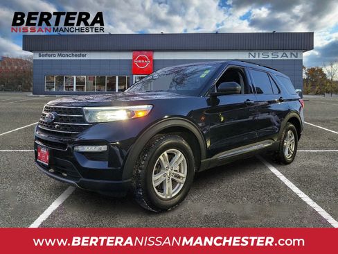 Used 2022 Ford Explorer XLT w/ Equipment Group 202A image 1