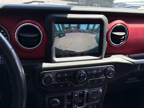 Used 2020 Jeep Wrangler Unlimited Rubicon AWD/4WD image 25