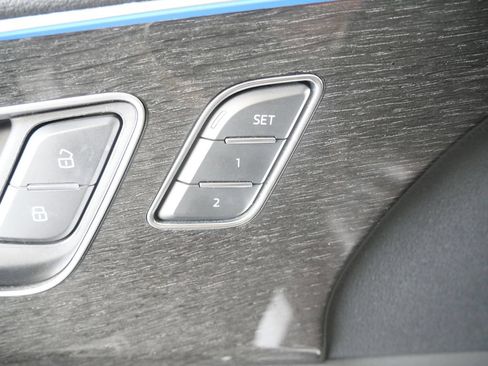 Used 2021 Audi Q8 Premium Plus AWD/4WD image 33
