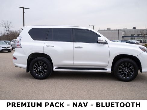 Used 2022 Lexus GX 460 Premium image 2