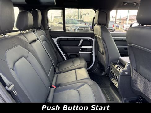 Used 2023 Land Rover Defender 110 X-Dynamic SE image 7