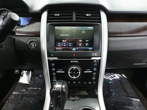 Used 2013 Ford Edge Limited image 29