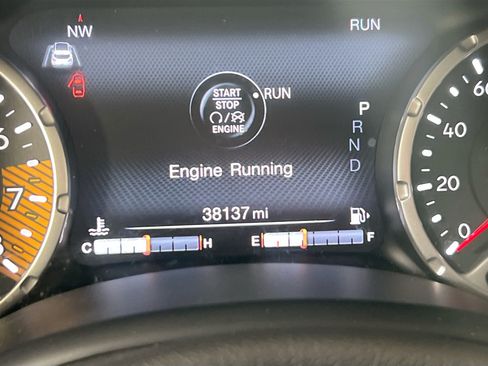 Used 2022 Jeep Renegade Limited w/ Sun, Sound & Wheels Group AWD/4WD image 12