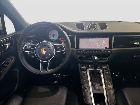 Used 2021 Porsche Macan S AWD/4WD image 22