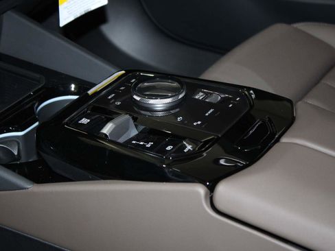 New 2026 BMW 530i w/ M Sport Package image 11