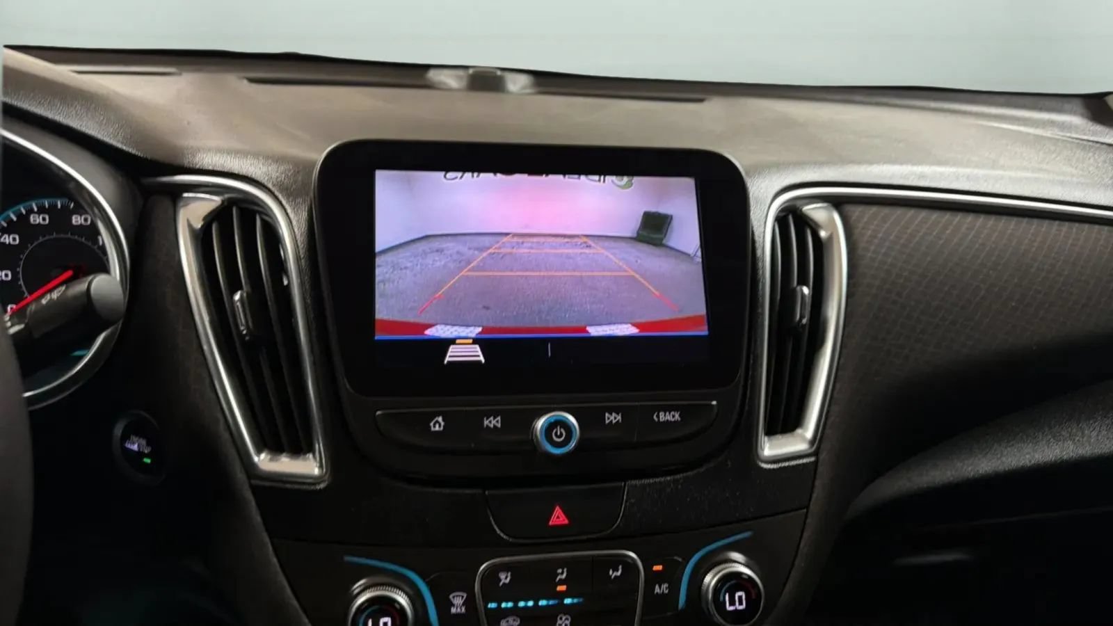 Used 2019 Chevrolet Malibu LT w/ Driver Confidence Package II FWD image 15