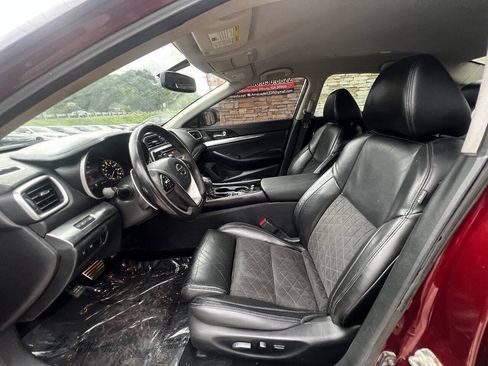 Used 2016 Nissan Maxima SR FWD image 15