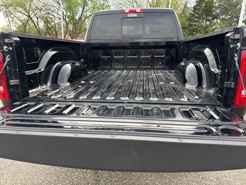 Used 2024 RAM 2500 Laramie AWD/4WD image 38